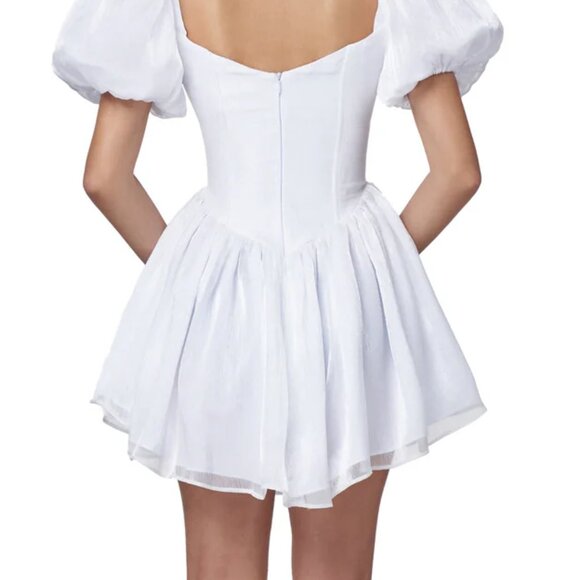 Elegant White Mini Dress - Picture 2 of 4